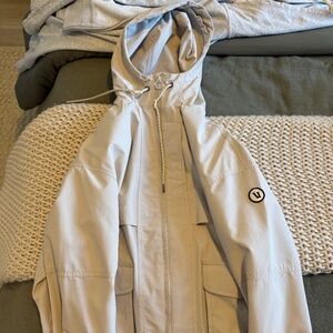 Vuori rain jacket